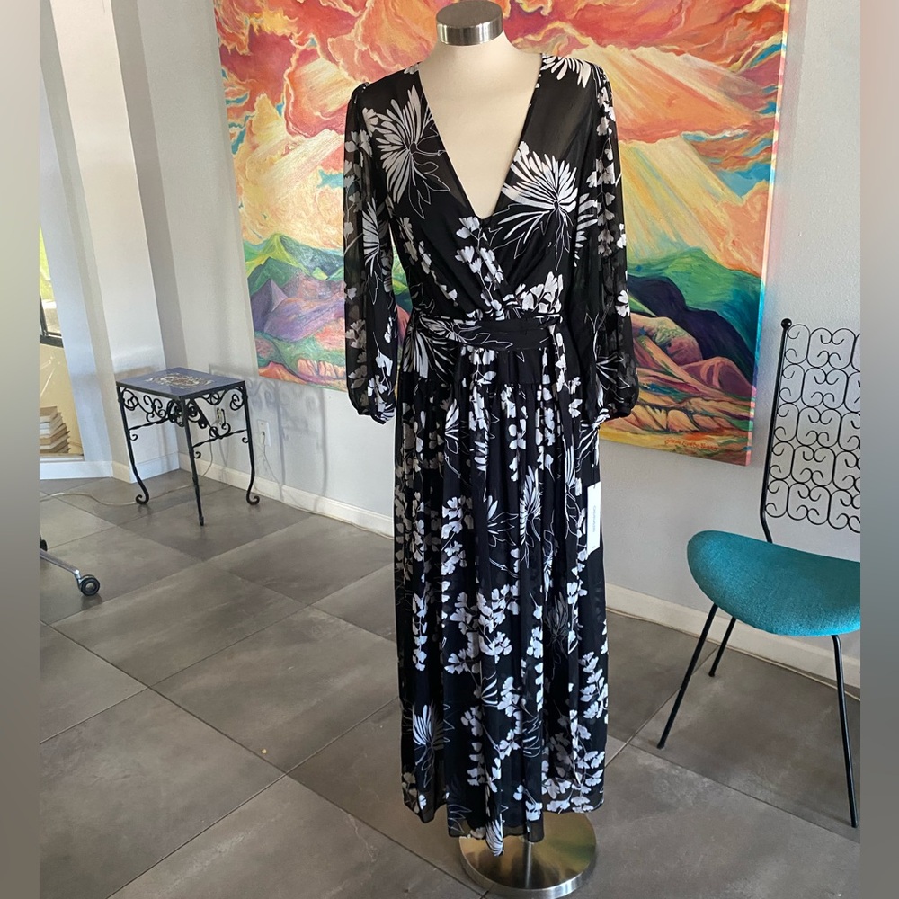 NWT Calvin Klein Long Floral Dress 8